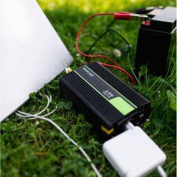 Green Cell Inverter Αυτοκινήτου Τροποποιημένου Ημιτόνου 300W για Μετατροπή 12V DC σε 230V AC με 1xUSB 